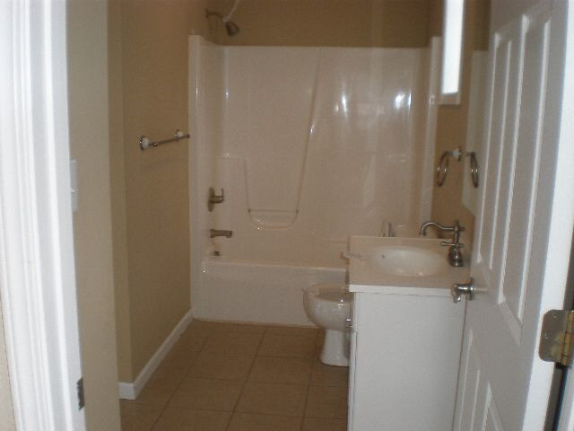 50694 Dolph Road Elkhart, IN 46514 - Photo 12 of 25 Gallery Image 12