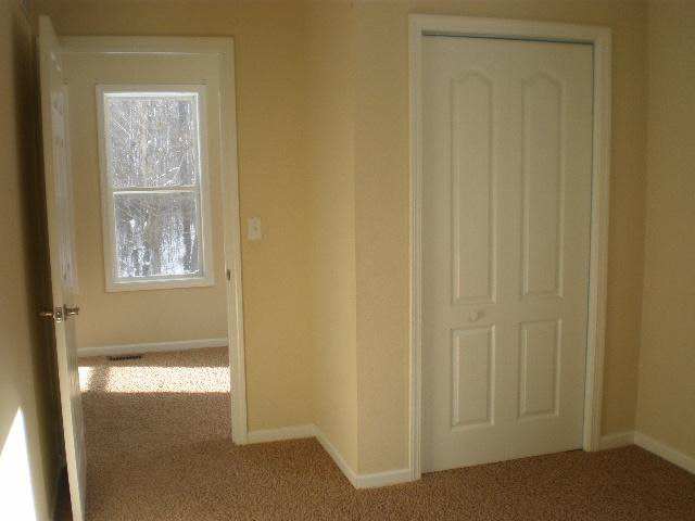 50694 Dolph Road Elkhart, IN 46514 - Photo 16 of 25 Gallery Image 16