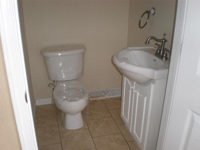 50694 Dolph Road Elkhart, IN 46514 - Photo 5 of 25 Gallery Image 5