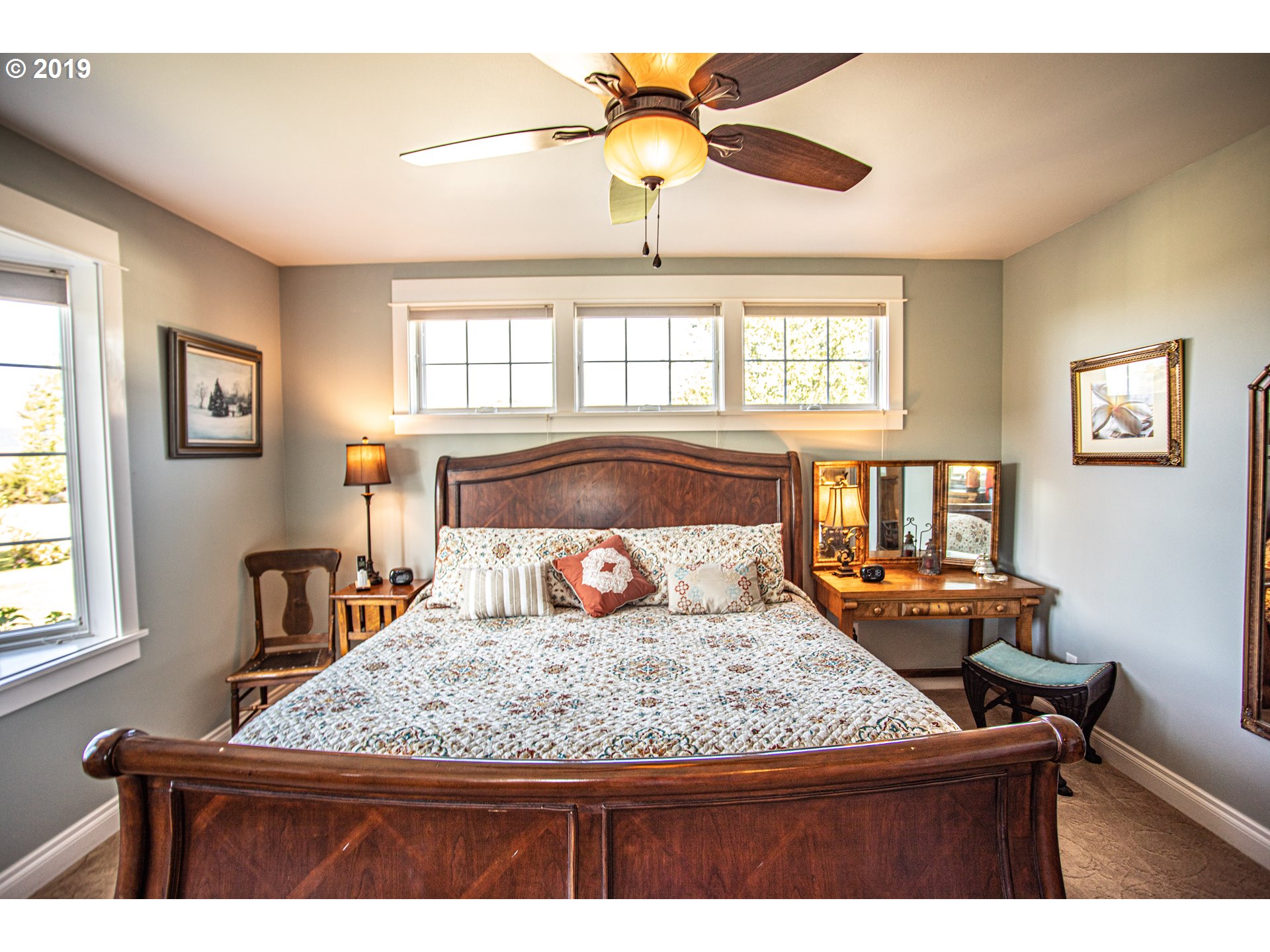 805 Country Club Road Hood River, OR 97031 - Photo 15 of 32 Gallery Image 15