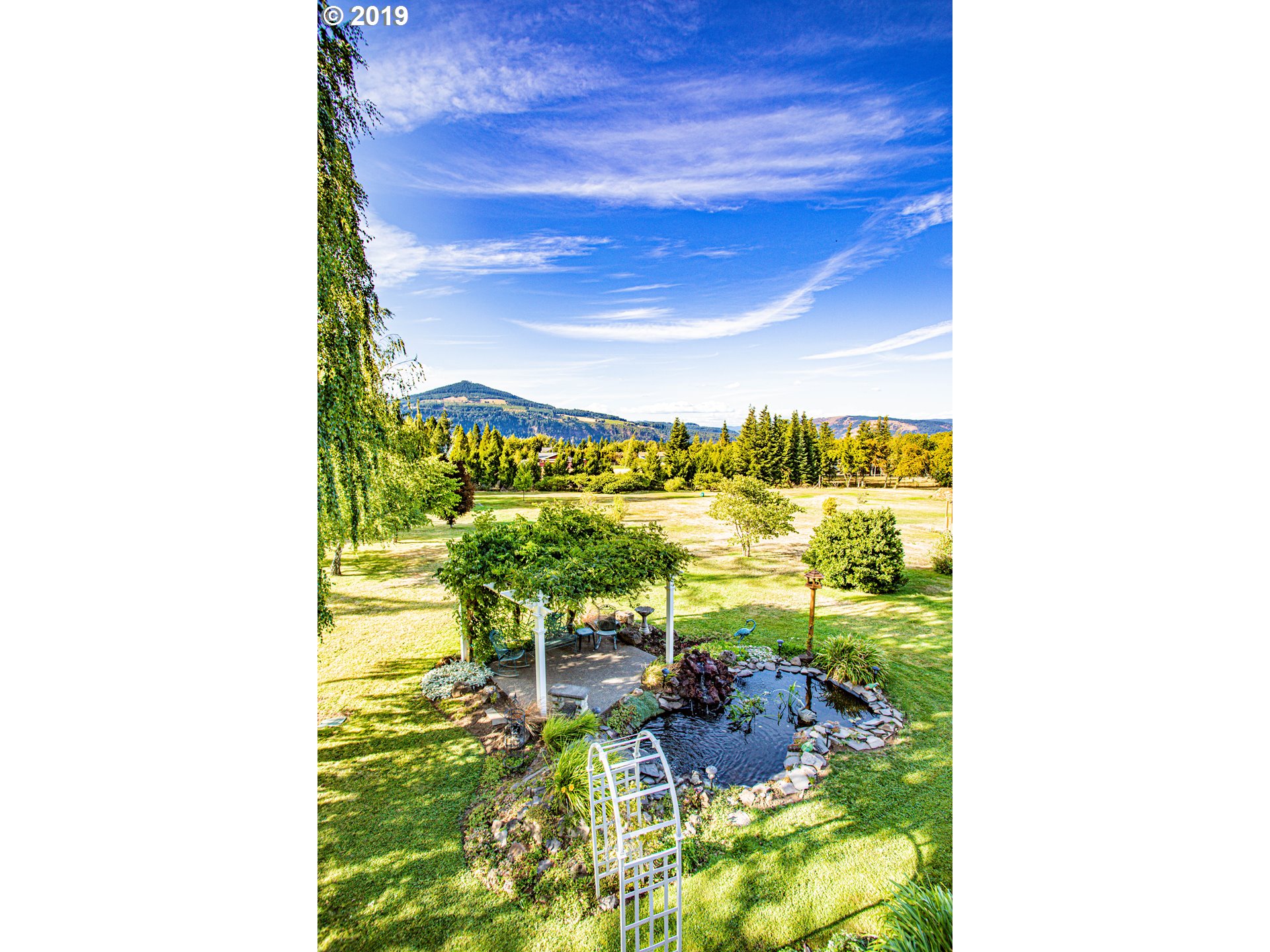 805 Country Club Road Hood River, OR 97031 - Photo 32 of 32 Gallery Image 32