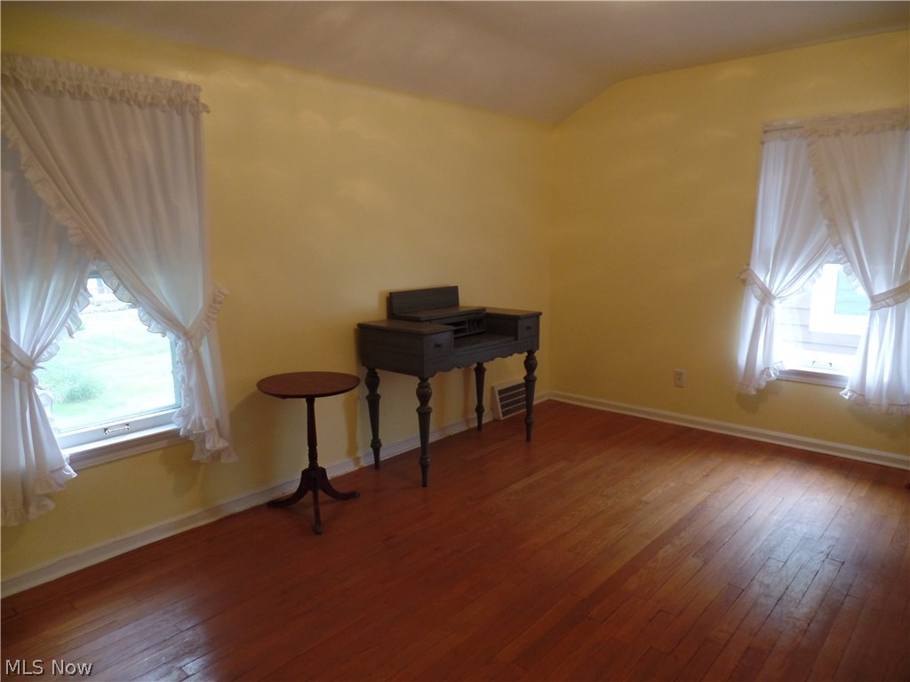 1374 Brainard Road Lyndhurst, OH 44124 - Photo 12 of 14