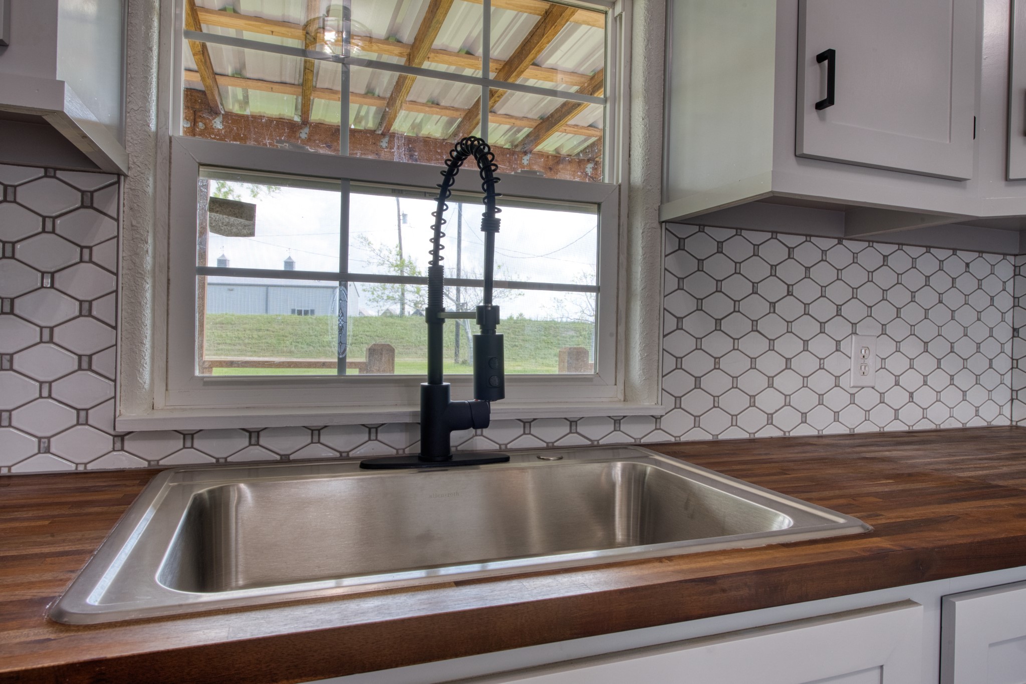 1122 West 2nd Street Freeport, TX 77541 - Photo 9 of 38