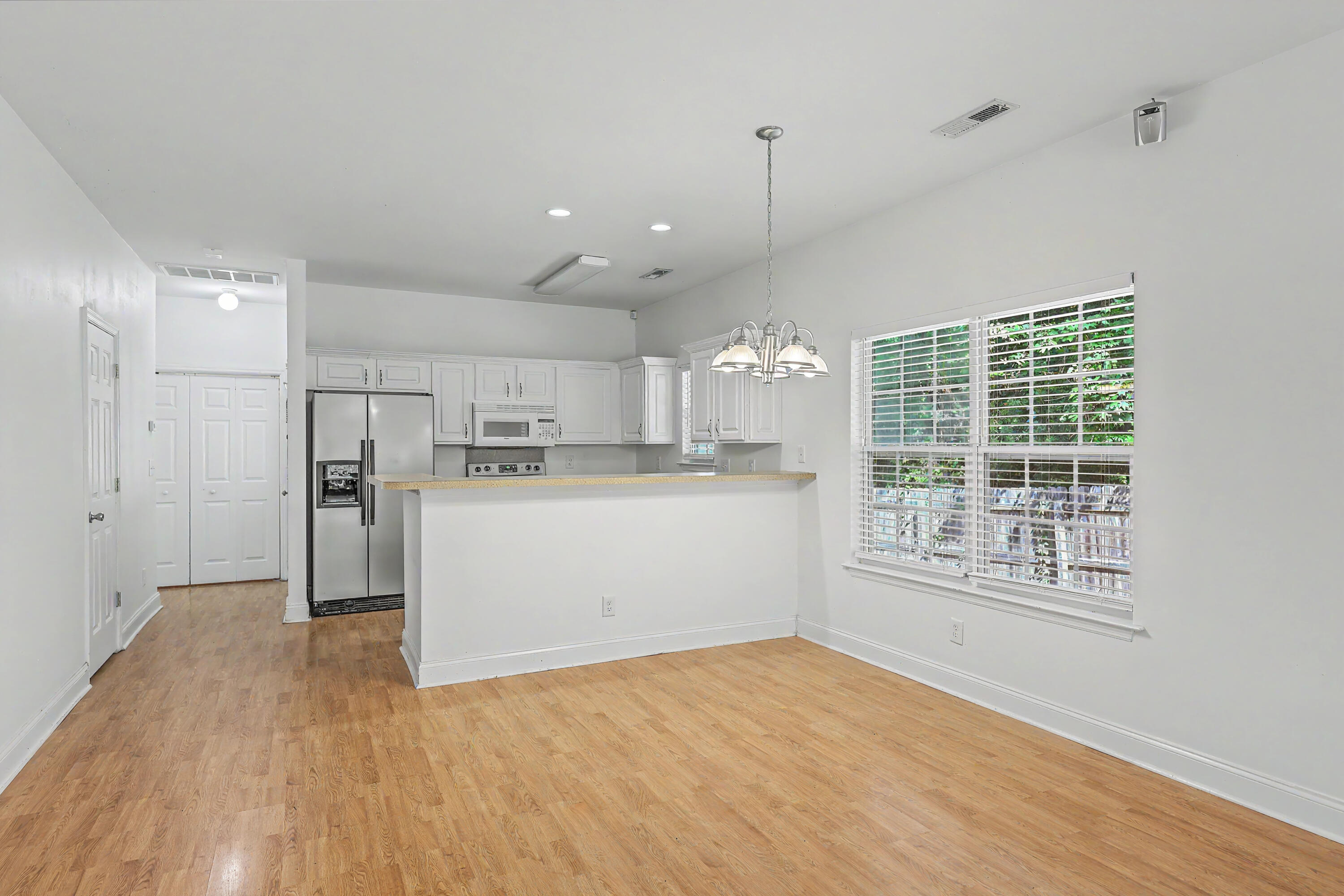 1761 Kenwood Road Manning, SC 29102 - Photo 11 of 37 ZYN_6364_65_66_67_68_69_70