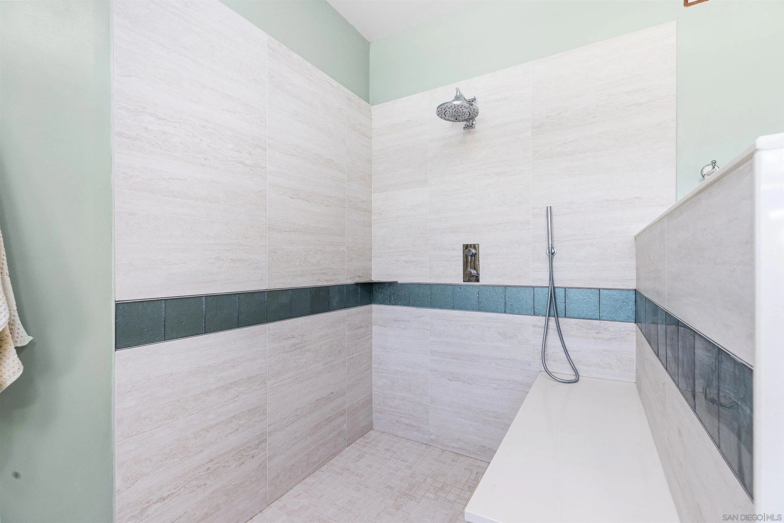 4192 Rochester Road San Diego, CA 92116 - Photo 23 of 38 a view of an empty room