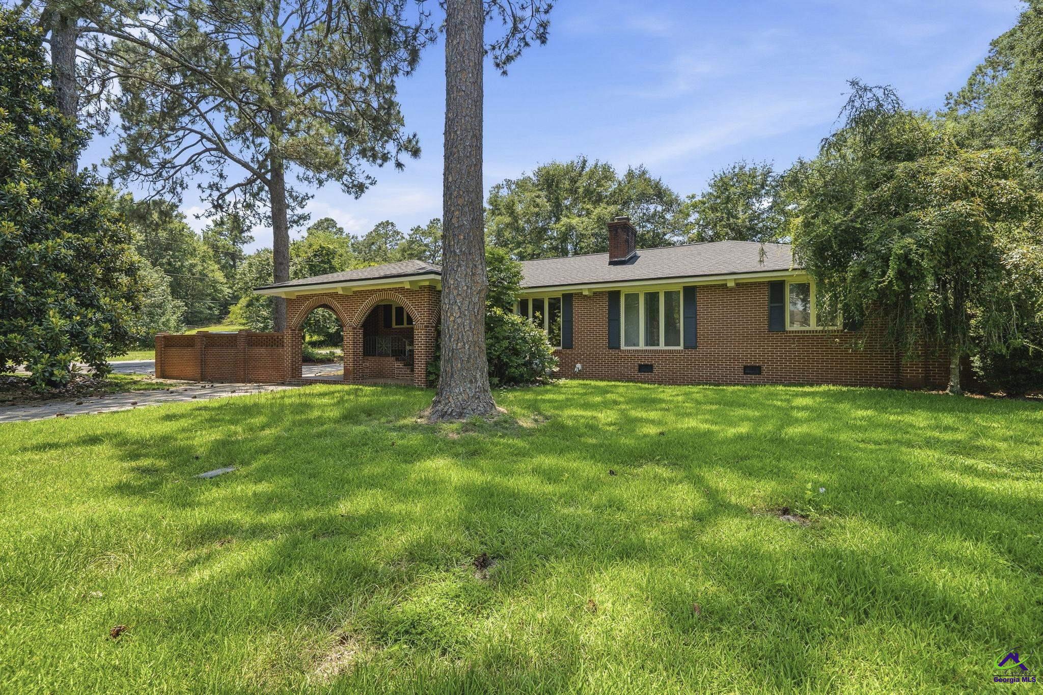 90 South Collins Street Reynolds, GA 31076 - Photo 2 of 49