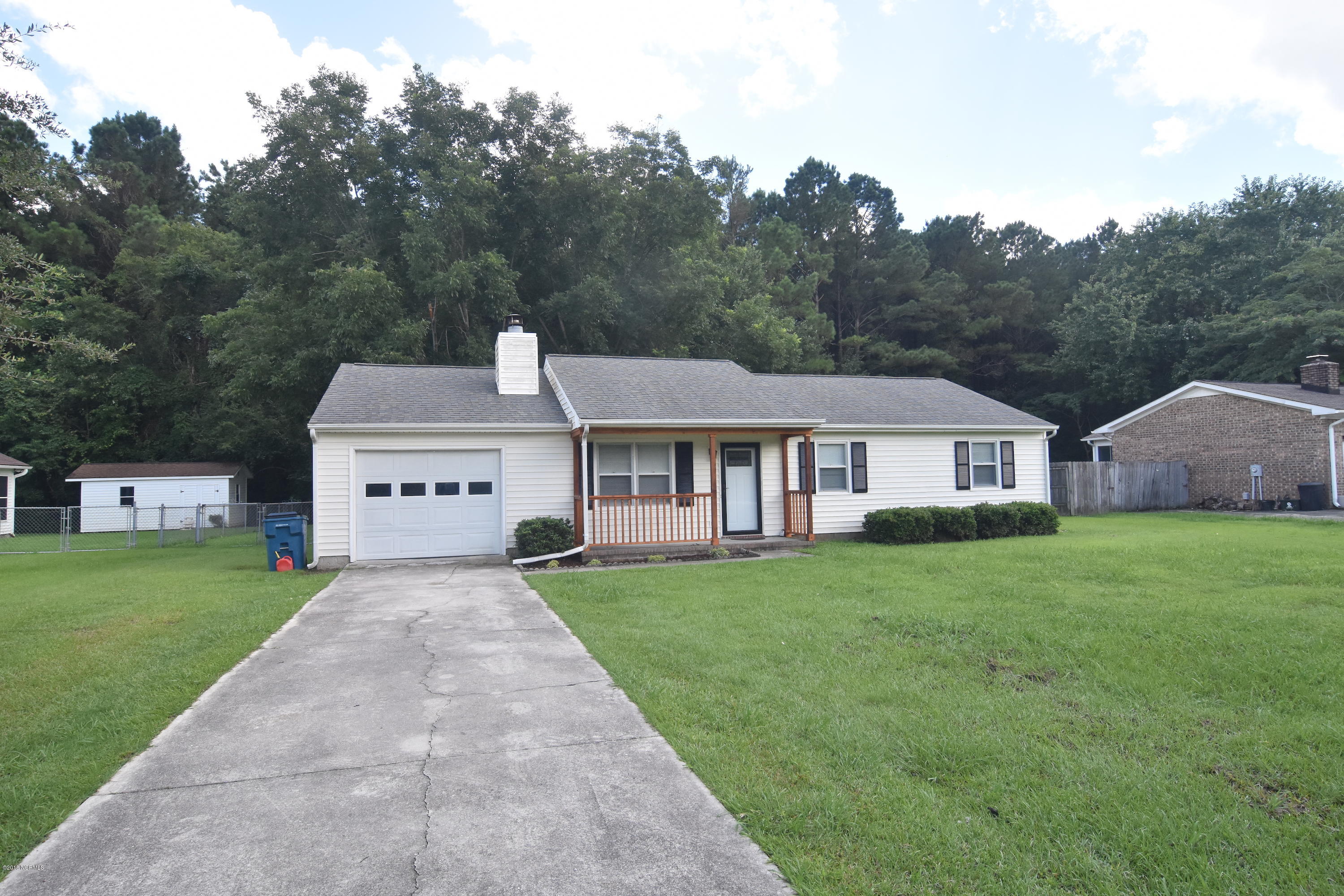527 West Grantham Road New Bern, NC 28562 - Photo 1 of 22 527 W Grantham Road