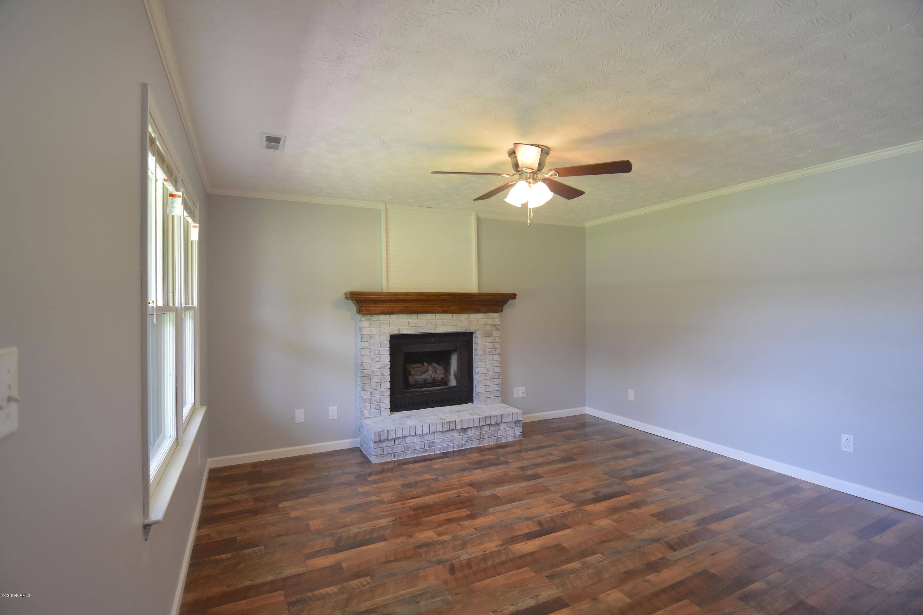 527 West Grantham Road New Bern, NC 28562 - Photo 5 of 22 527 W Grantham Road