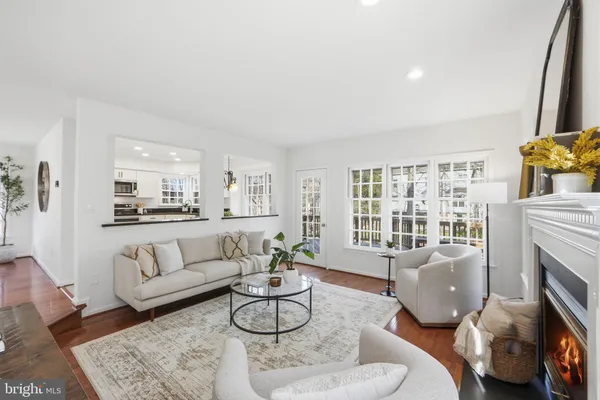 $1,149,990 | 1285 Lamplighter Way, Reston, VA 20194