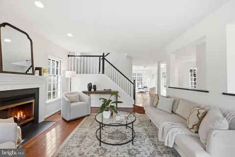 $1,160,000 | 1285 Lamplighter Way, Reston, VA 20194