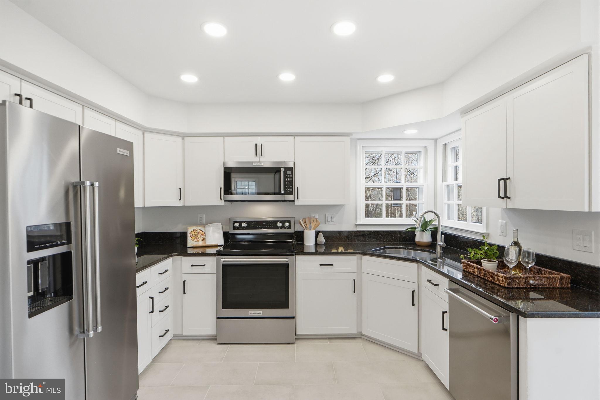 1285 Lamplighter Way Reston, VA 20194 - Photo 18 of 42