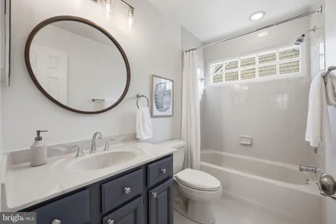 $1,160,000 | 1285 Lamplighter Way, Reston, VA 20194