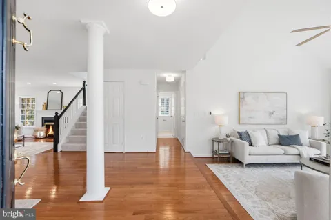 $1,160,000 | 1285 Lamplighter Way, Reston, VA 20194