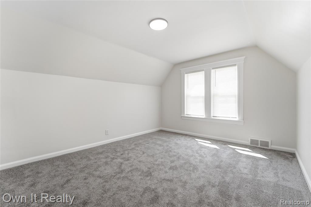 168 Kerby Road Grosse Pointe Farms, MI 48236 - Photo 22 of 37 Gallery Image 22