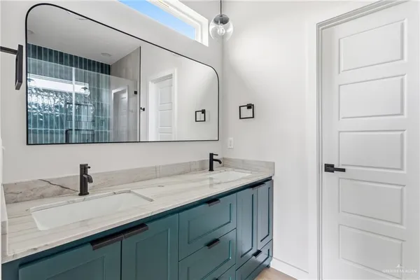 $2,000 | 813 South Bicentennial Boulevard, McAllen, TX 78501