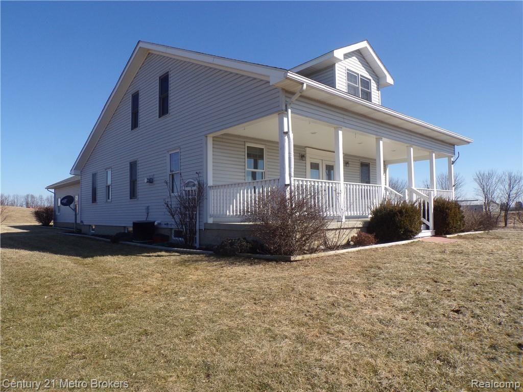 7085 Lyons Road Imlay City, MI 48444 - Photo 28 of 32 100_0059.JPG