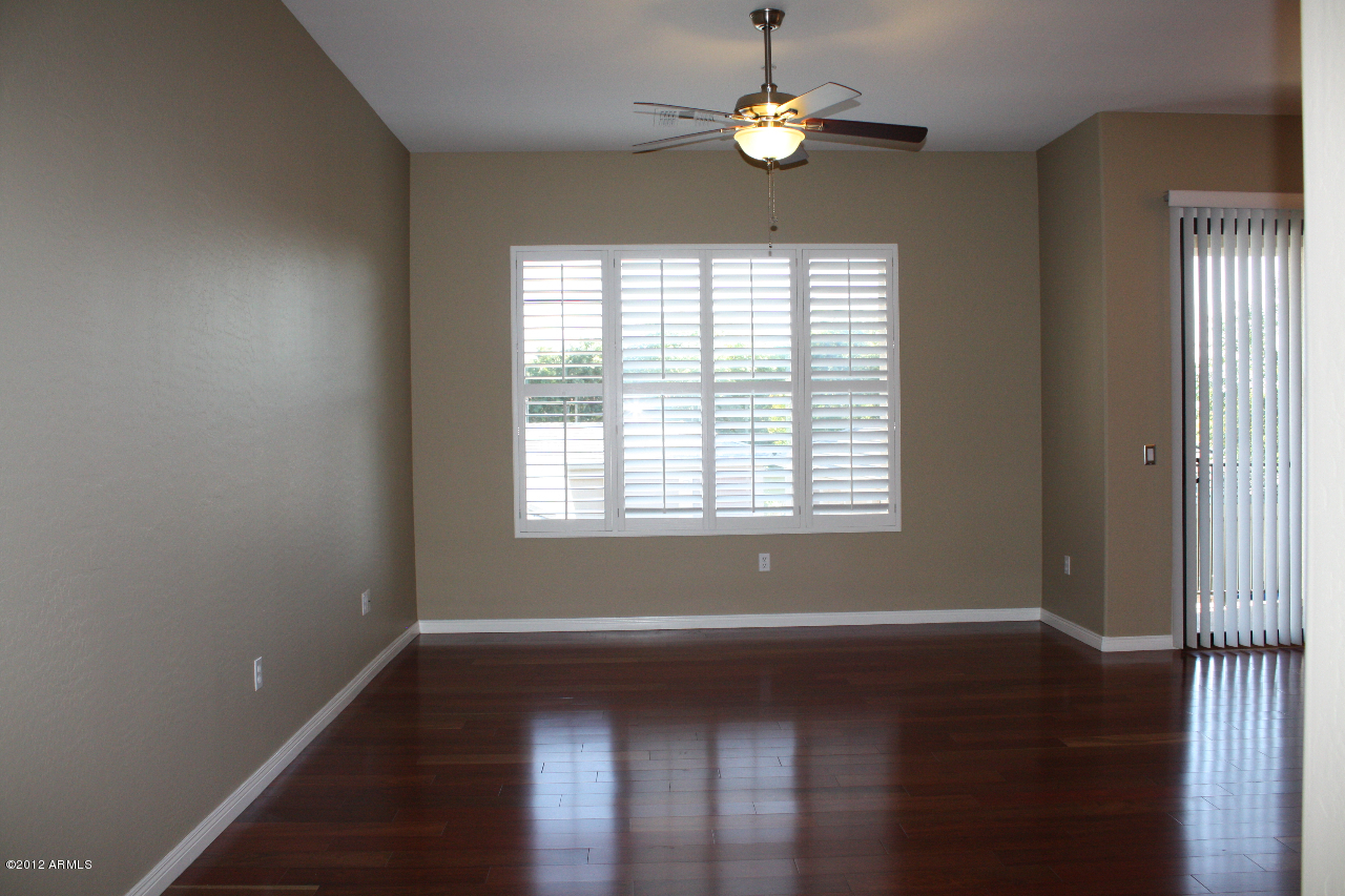 4488 East Thomas Road, Unit 2007 Phoenix, AZ 85018 - Photo 7 of 36 7 Great Room