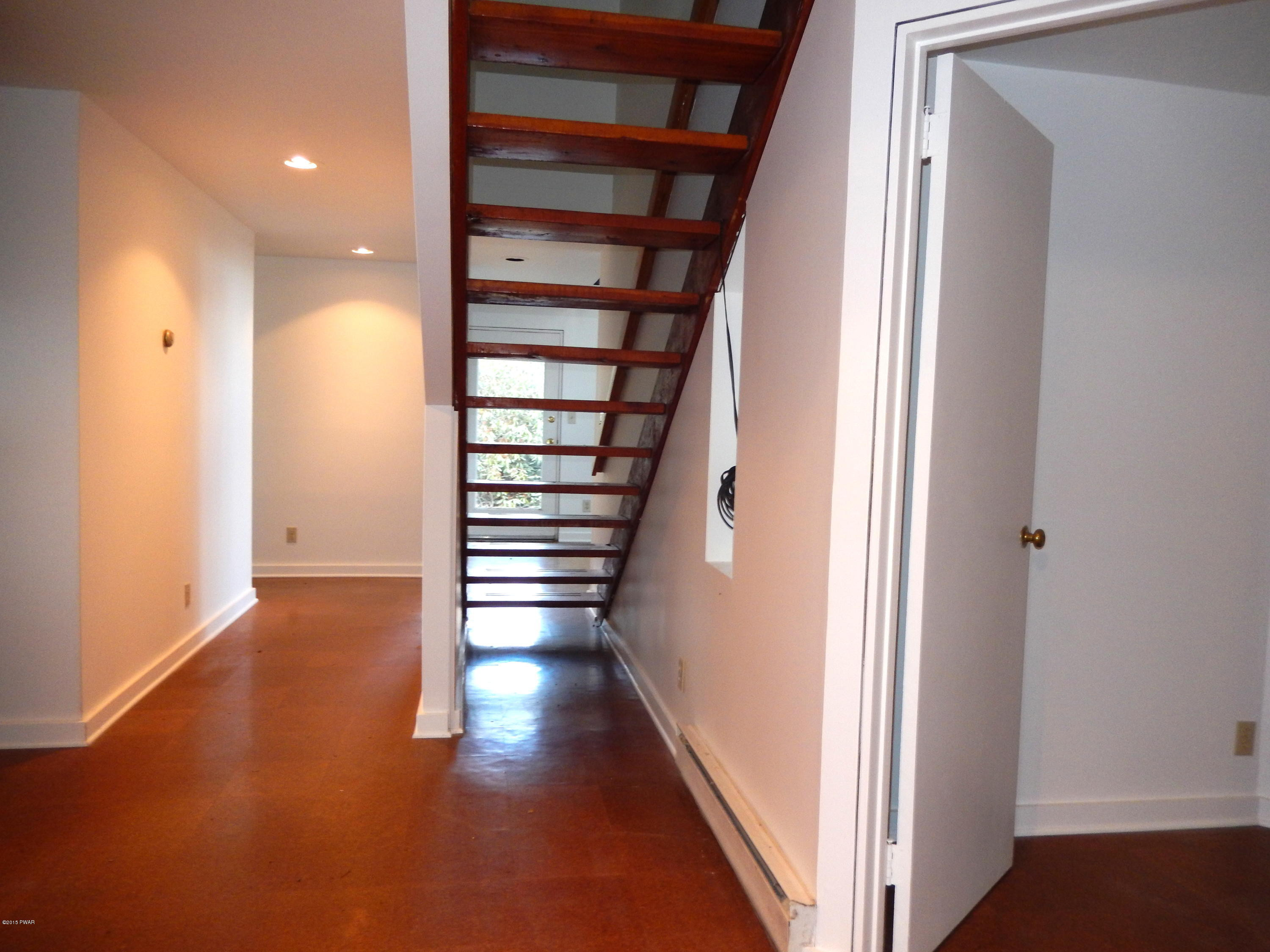 108 Fairview Hemlock Point Road Road Tafton, PA 18464 - Photo 45 of 59