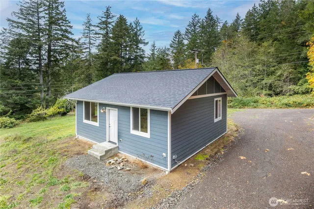 $375,000 | 161 Oak Street, Quilcene, WA 98376