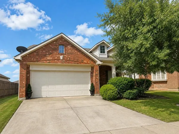 $2,050 | 10973 Hawks Landing Road, Fort Worth, TX 76052