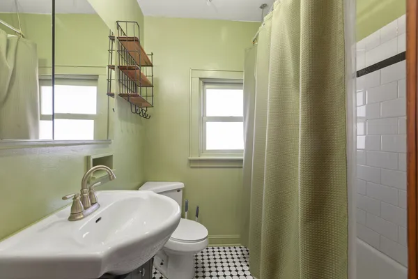 $349,000 | 371 North Street, Elgin, IL 60120