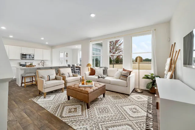 $393,990 | 123 Cornerstone Crossing, Hampshire, IL 60140