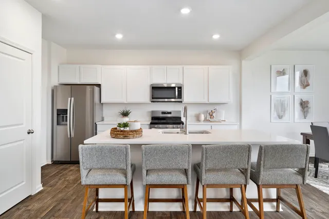 $393,990 | 123 Cornerstone Crossing, Hampshire, IL 60140