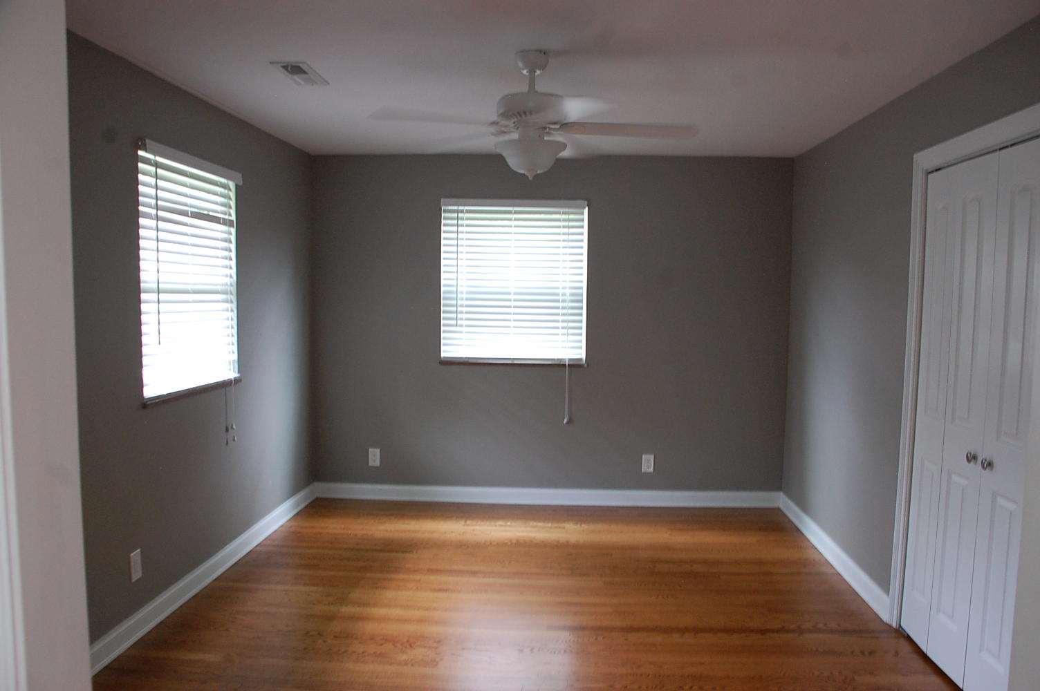 4321 Royalview Road Knoxville, TN 37921 - Photo 13 of 20 DSC_0658
