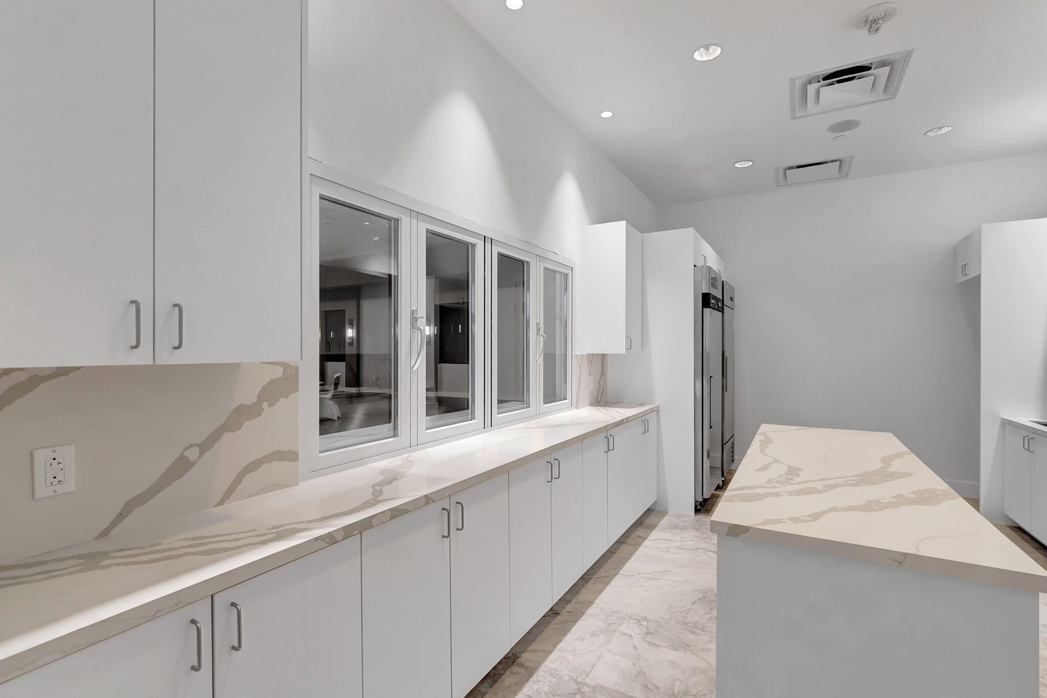 6038 Lasalle Road Delray Beach, FL 33484 - Photo 84 of 84 Clubhouse Kitchen