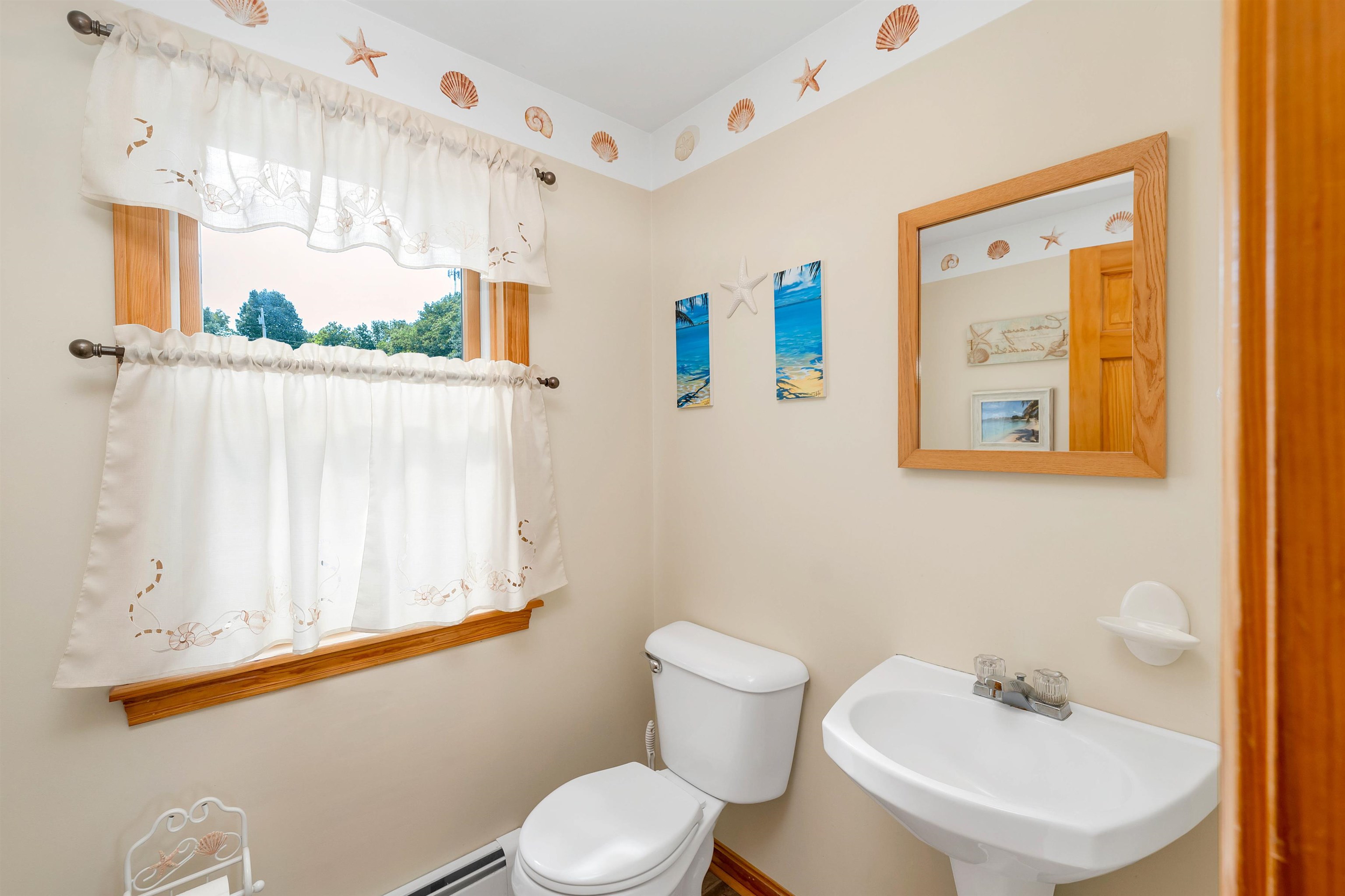 379 Calef Hill Road Tilton, NH 03276 - Photo 9 of 40