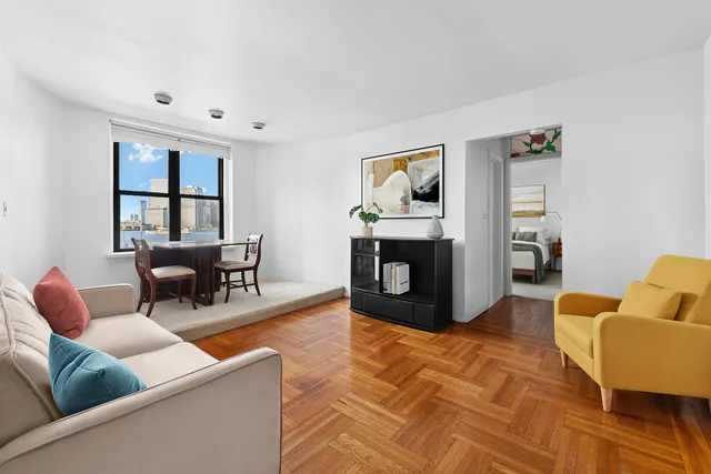 $550,000 | 2 Grace Court, Unit 3X | Brooklyn Heights