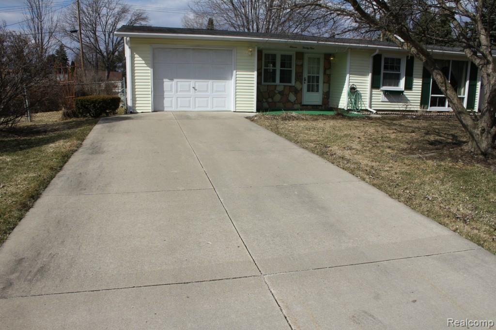 1129 Sigma Road Walled Lake, MI 48390 - Photo 24 of 25 LARGE CONCRETE DRIVE