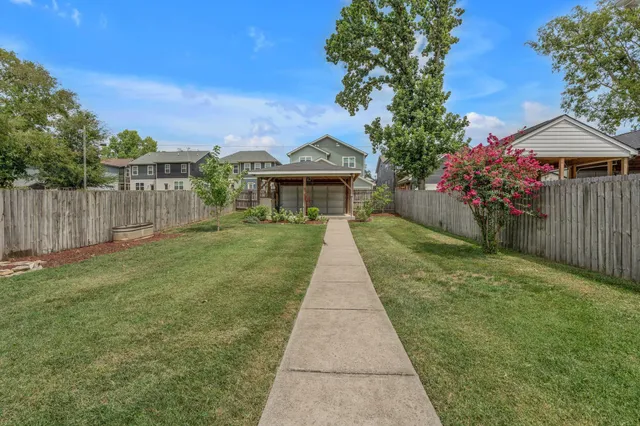 $2,700 | 6212 Pennsylvania Avenue, Nashville, TN 37209