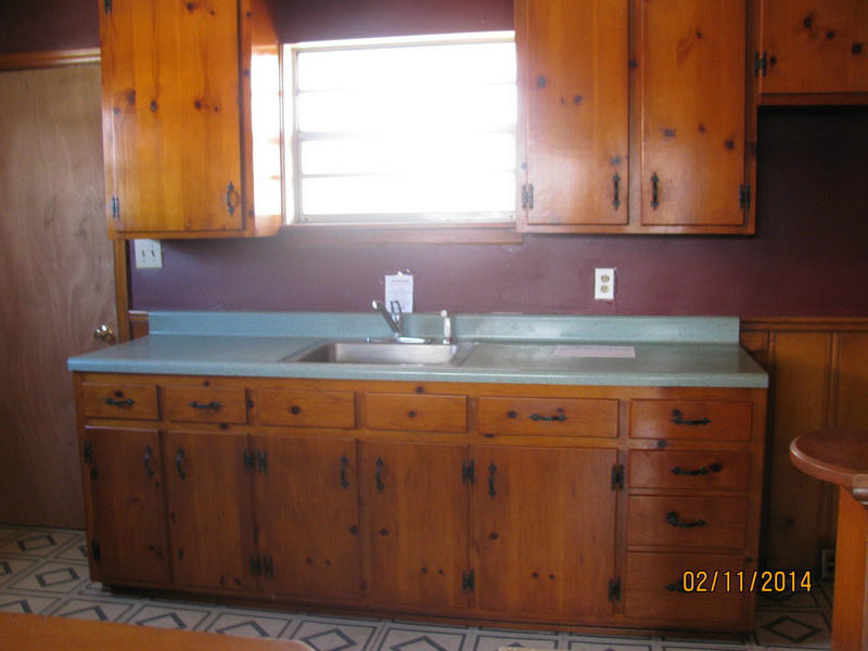 1606 Redwood Road Southeast Roanoke, VA 24014 - Photo 9 of 12 KITCHEN