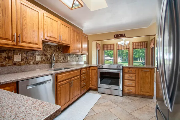 $579,000 | 6030 Paw Paw Lake Road, Coloma, MI 49038