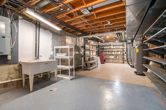 $589,000 | 6030 Paw Paw Lake Road, Coloma, MI 49038