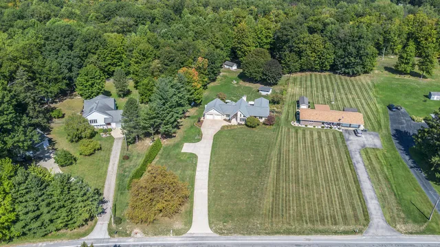 $589,000 | 6030 Paw Paw Lake Road, Coloma, MI 49038
