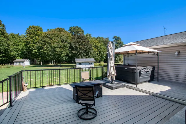 $589,000 | 6030 Paw Paw Lake Road, Coloma, MI 49038