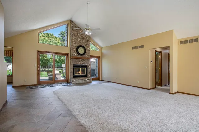 $589,000 | 6030 Paw Paw Lake Road, Coloma, MI 49038