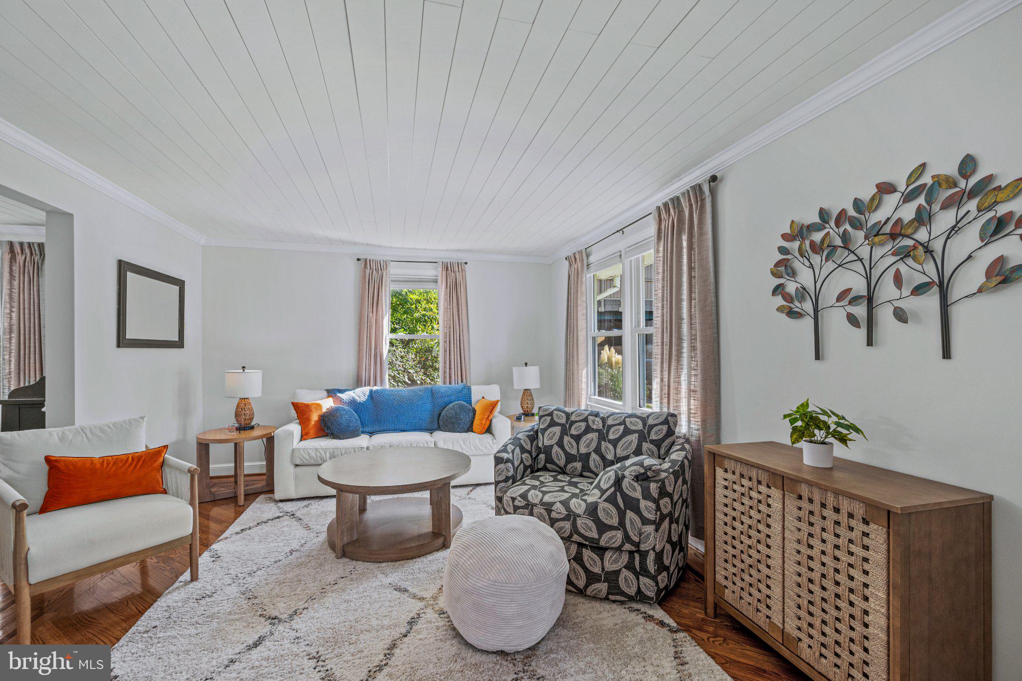 5611 Oakland Road Baltimore, MD 21227 - Photo 3 of 25 Gorgeous shiplap ceiling and crown moulding!