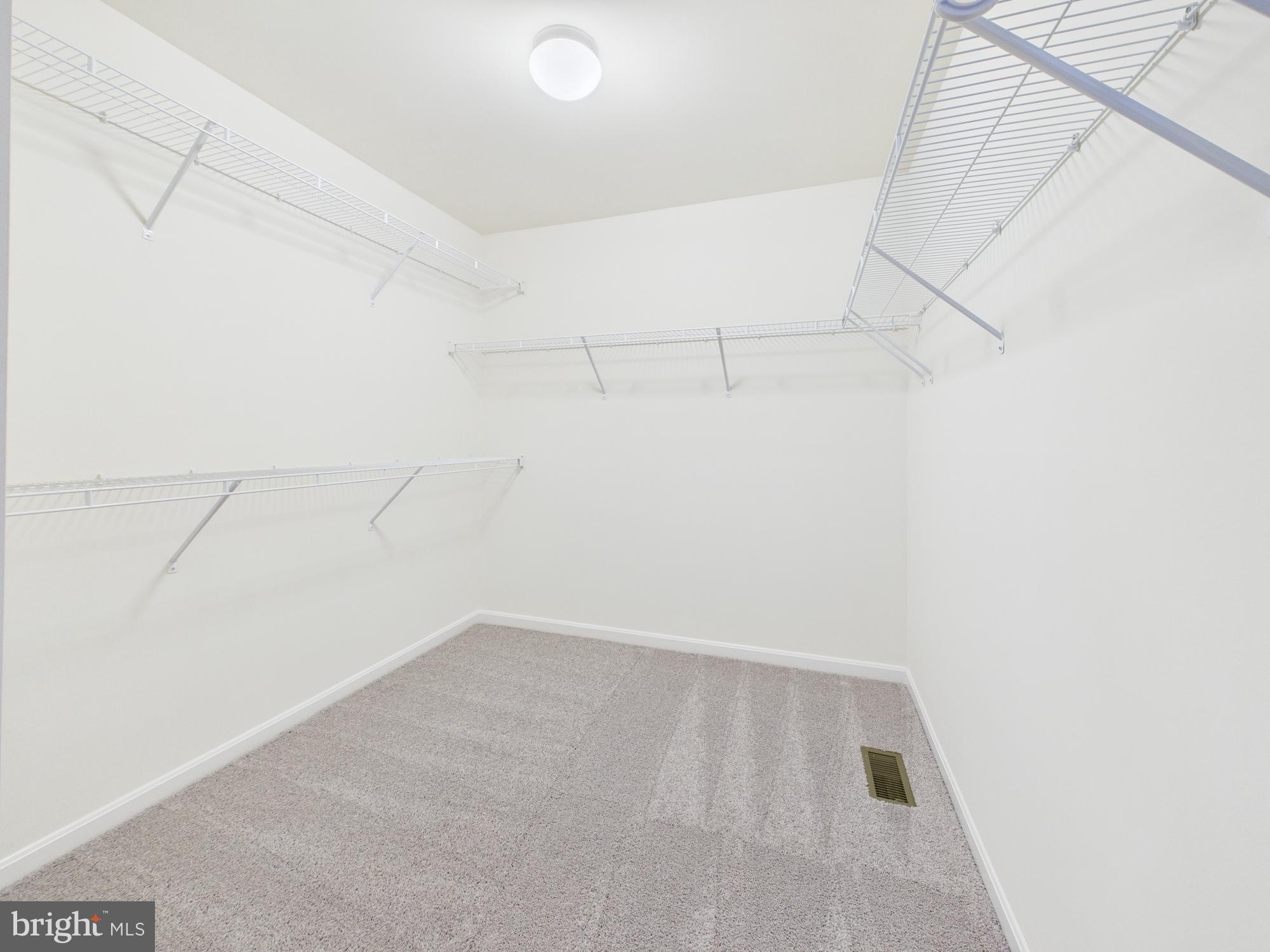 18213 Jillian Lane Triangle, VA 22172 - Photo 20 of 41 Master Walk in closet