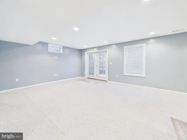 $719,000 | 18213 Jillian Lane, Triangle, VA 22172