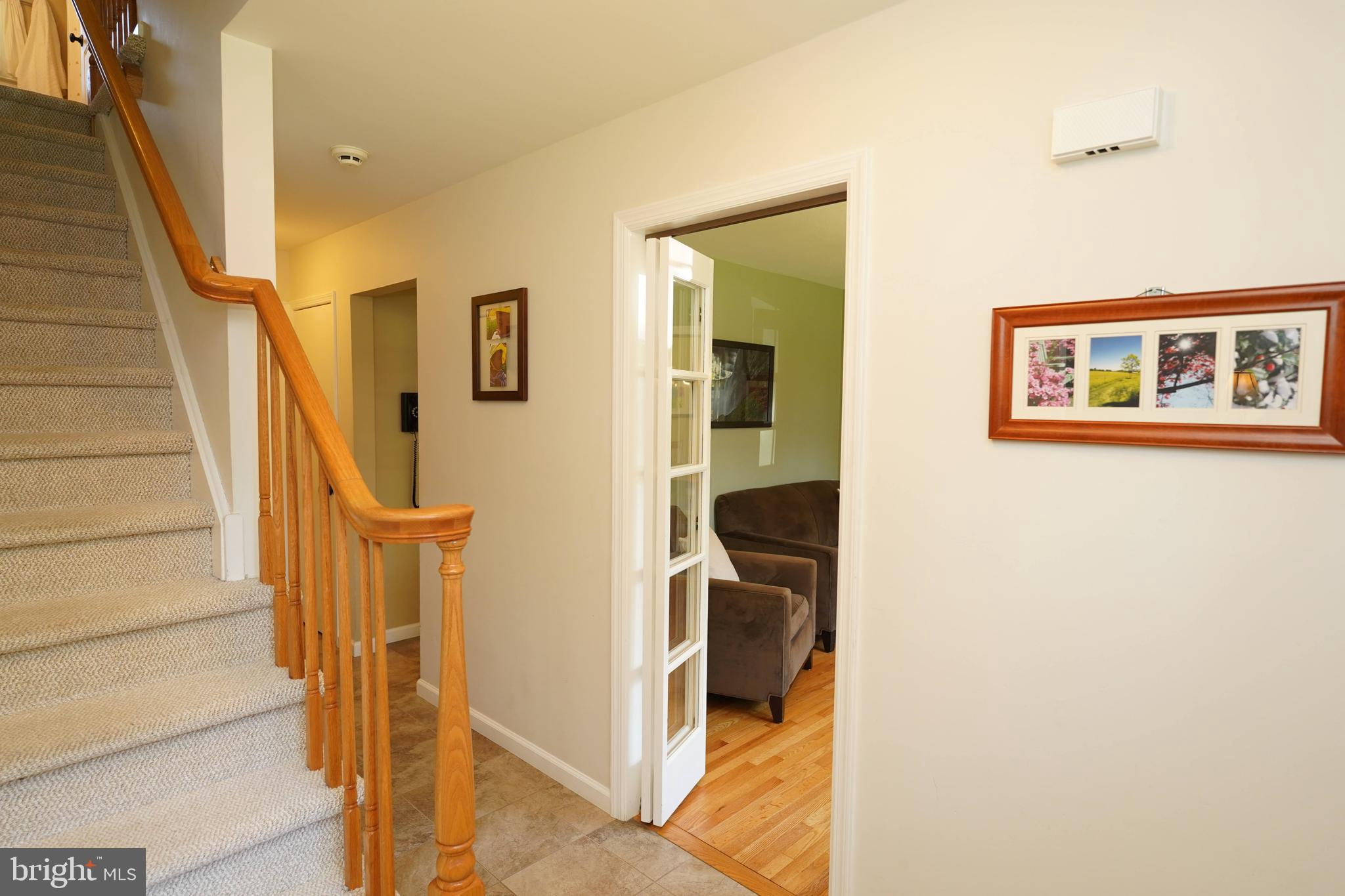131 Harris Road Princeton Junction, NJ 08550 - Photo 3 of 34