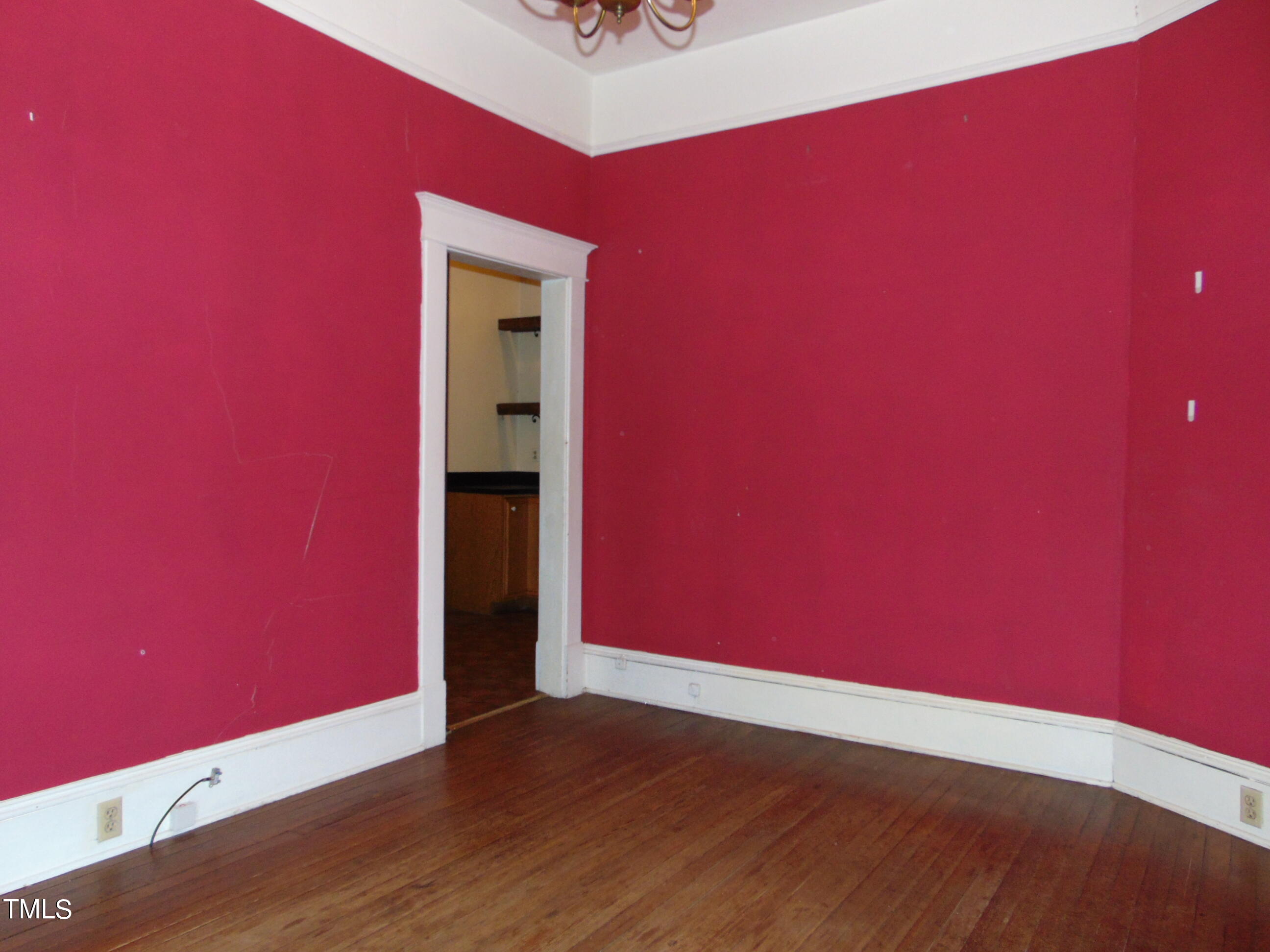 215 Woodburn Road Raleigh, NC 27605 - Photo 30 of 58 DSC02927