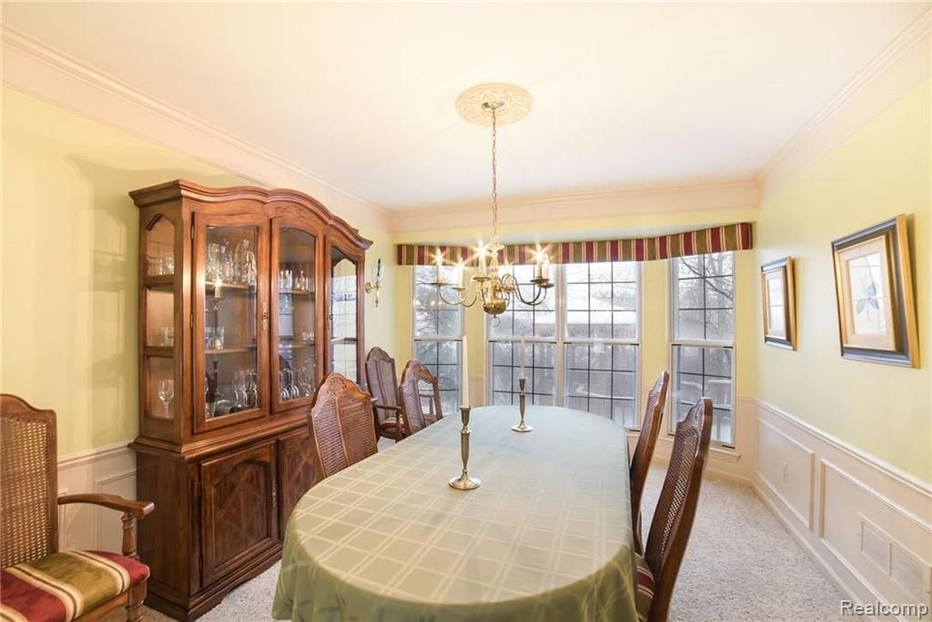 1227 Arms Court Rochester Hills, MI 48307 - Photo 6 of 37