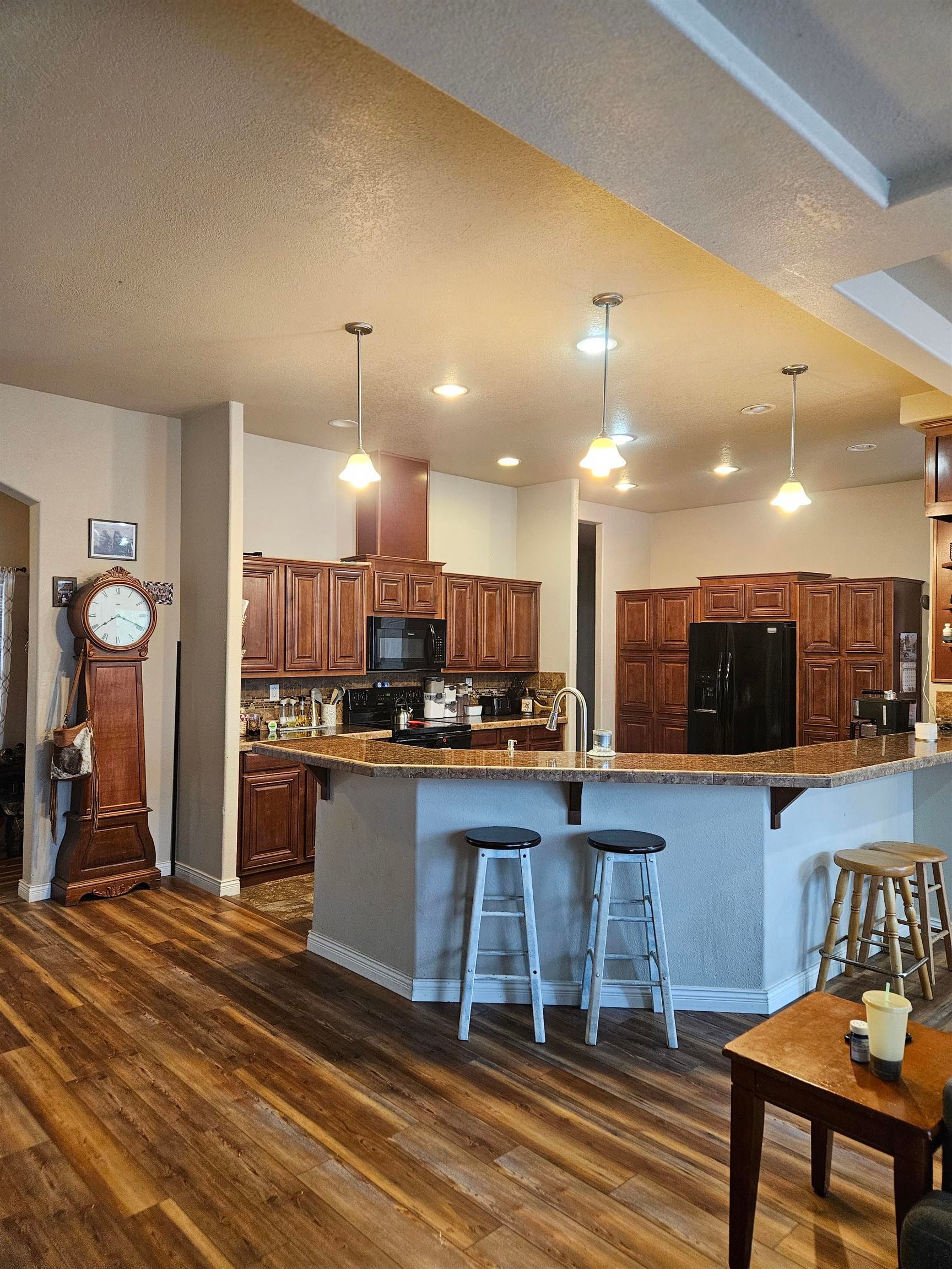 13239 Rocky Road Fort Jones, CA 96032 - Photo 4 of 39 Gallery Image 4