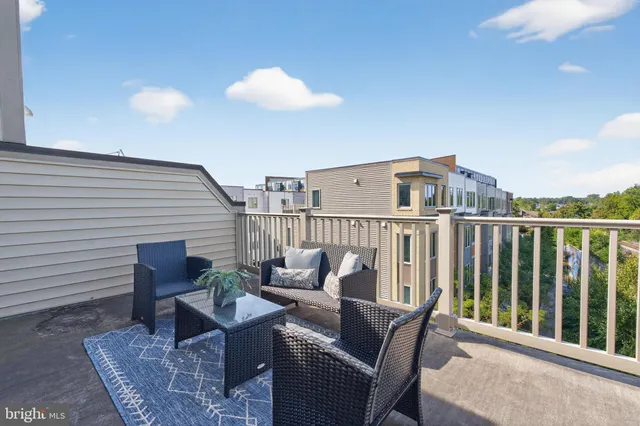 $869,900 | 864 Thompson Crescent, Unit 44, Rockville, MD 20852