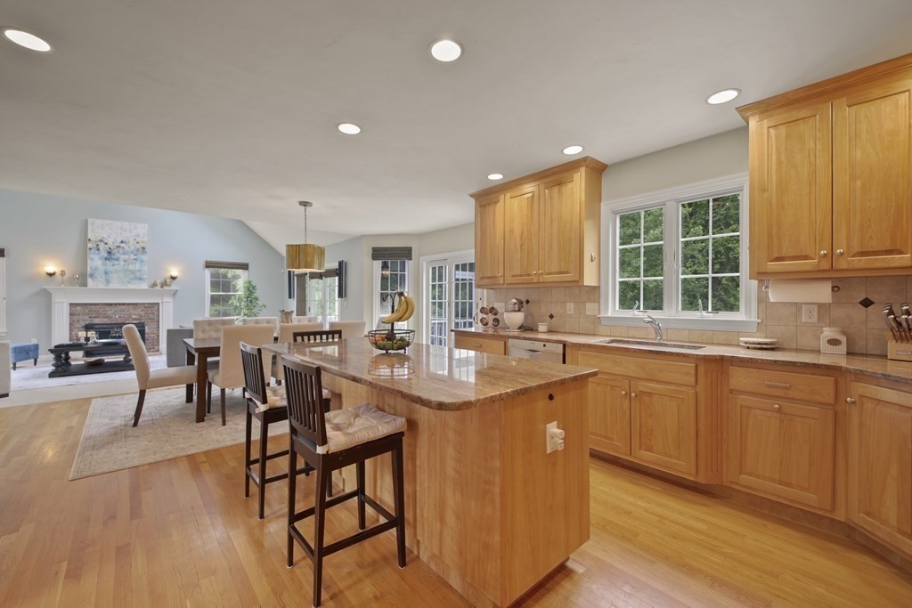 7 Estabrook Lane Berlin, MA 01503 - Photo 11 of 42