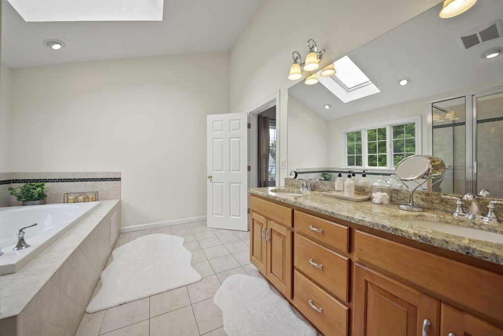 7 Estabrook Lane Berlin, MA 01503 - Photo 32 of 42