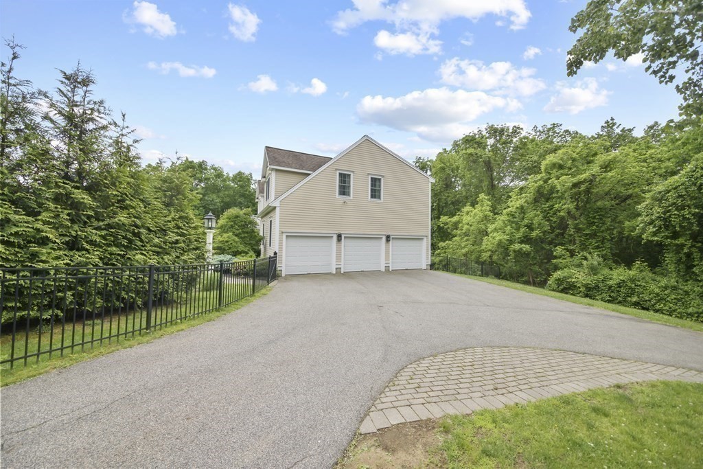 7 Estabrook Lane Berlin, MA 01503 - Photo 35 of 42